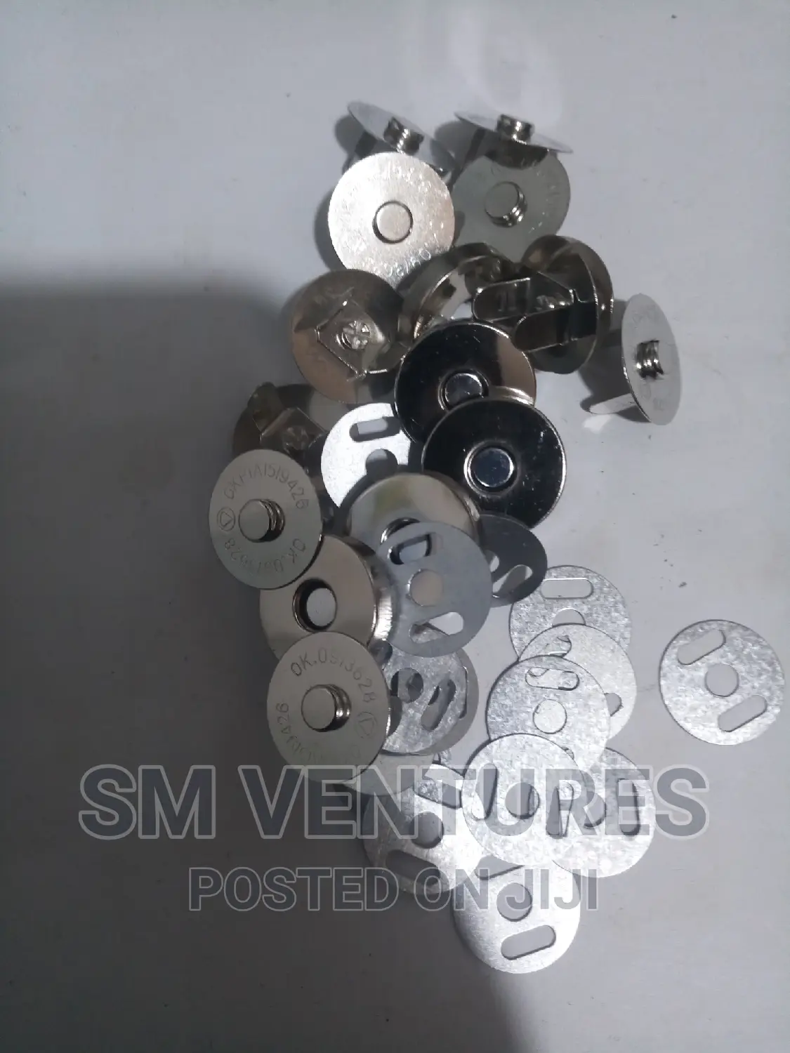 Rivets/ Eyelets/Pressbuttons/Buckles/Magnet/Zips-Wholesale