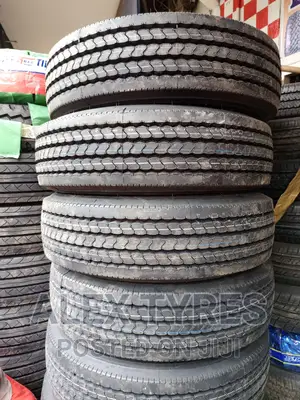 215/75r17.5 Sporttrack Tires Made in China