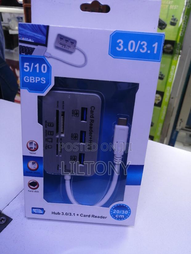 Usb C Hub With Usb Port and Card Reader - thumbnail 2