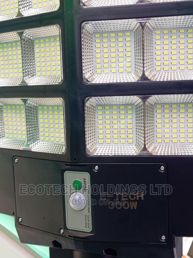 300wts Solar Streetlight. - thumbnail 3