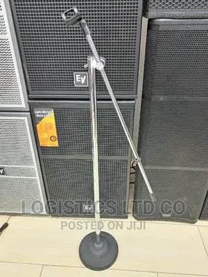 Heavy Duty Chrome Polished,Round Base Microphone Stand