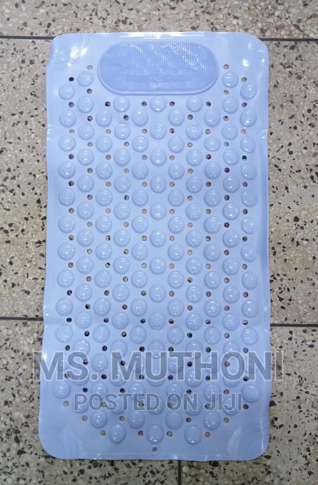 Antislip Bathroom Mat at 1200 Size: 38*70cm - thumbnail 5