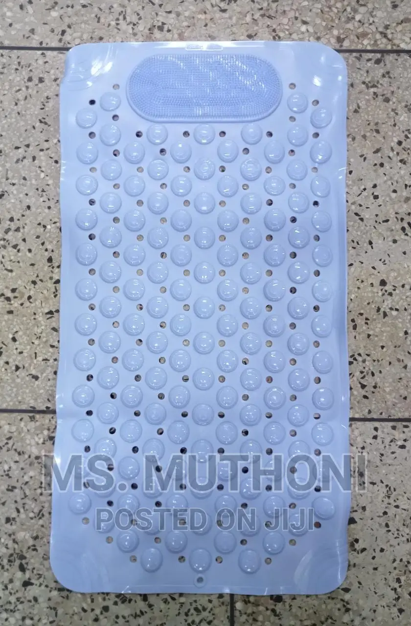 Antislip Bathroom Mat at 1200 Size: 38*70cm