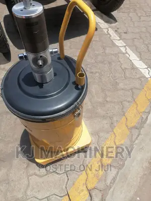 30 Litres Air Grease Lubricator-Ingco Brand