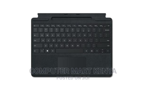Microsoft Surface Pro 8/9 Signature Keyboard (Black)