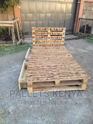 4*6 Pallet Bed- Detachable With Drawers.(#SH06.)