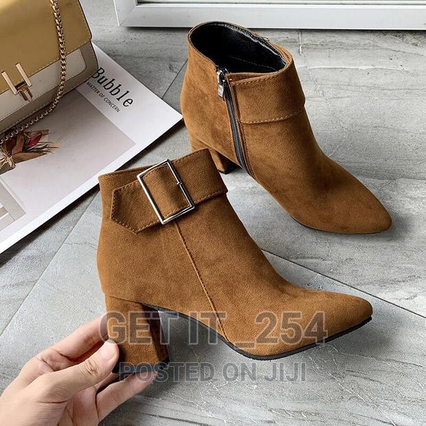 New In Suede Boots Fitting- Normal Sizes 37- - main view