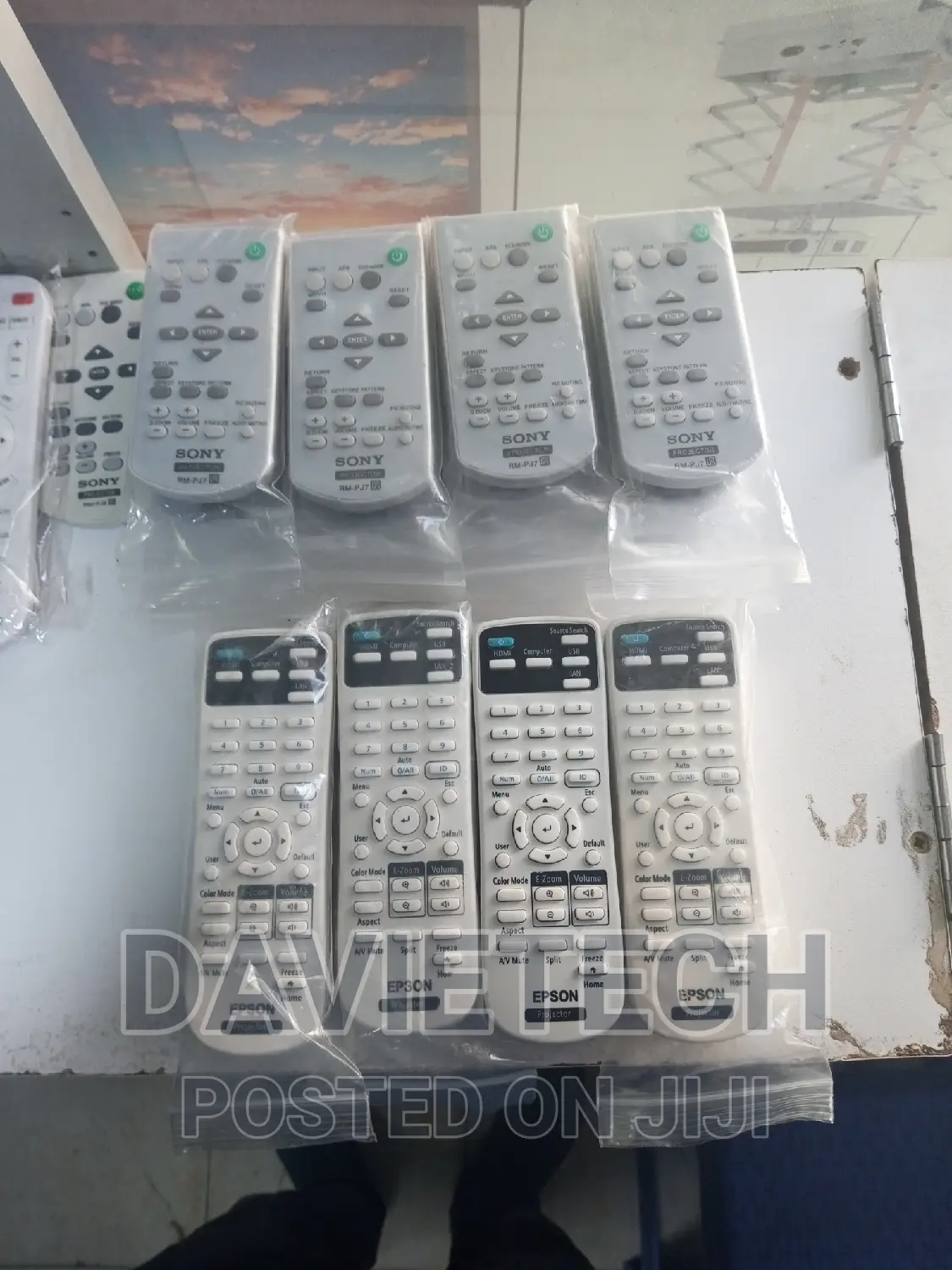 Remote Controls All Projectors