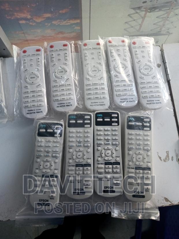 Remote Controls- For All Projectors - thumbnail 2