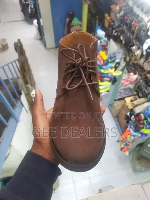 Cacatua Official Boots