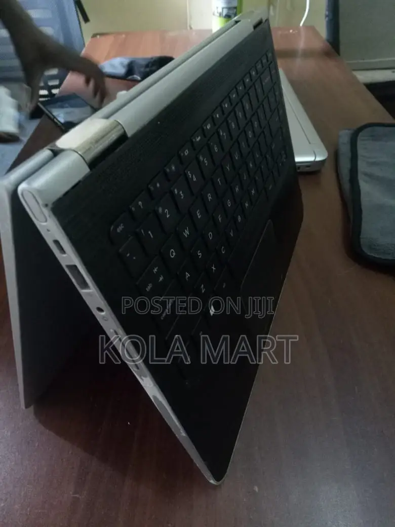 Laptop HP Pavilion X360 11 8GB Intel Core I5 SSD 256GB