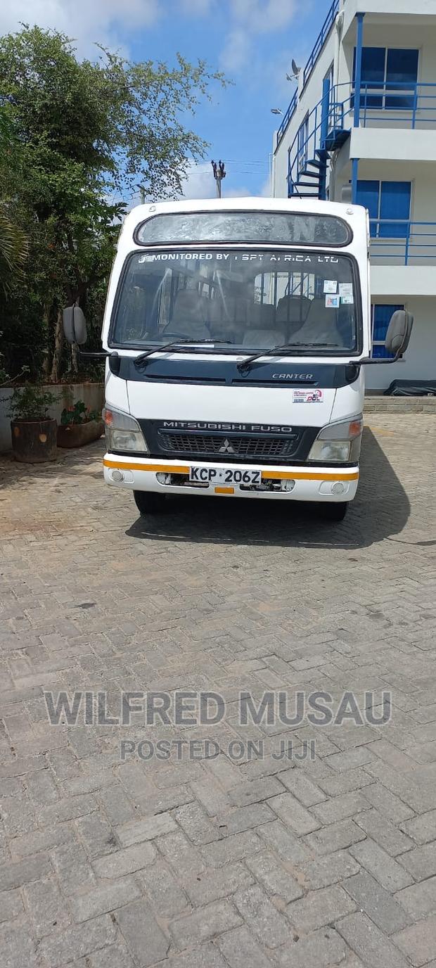 Mitsubishi Fuso Rosa 2015 White