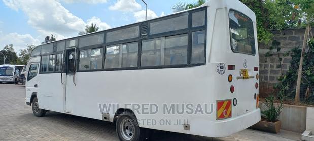 Mitsubishi Fuso Rosa 2015 White - thumbnail 6