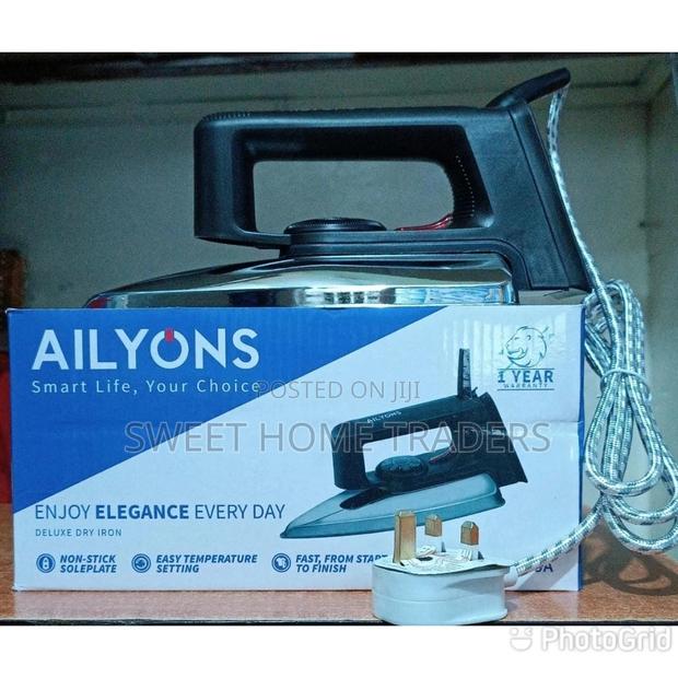 AILYONS Dry Iron Box - main view