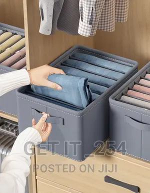 9 Grid Jeans Organizer 
Colour : Grey
Material :