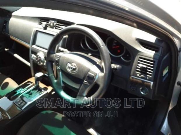 Toyota Mark X 2016 Silver - thumbnail 2