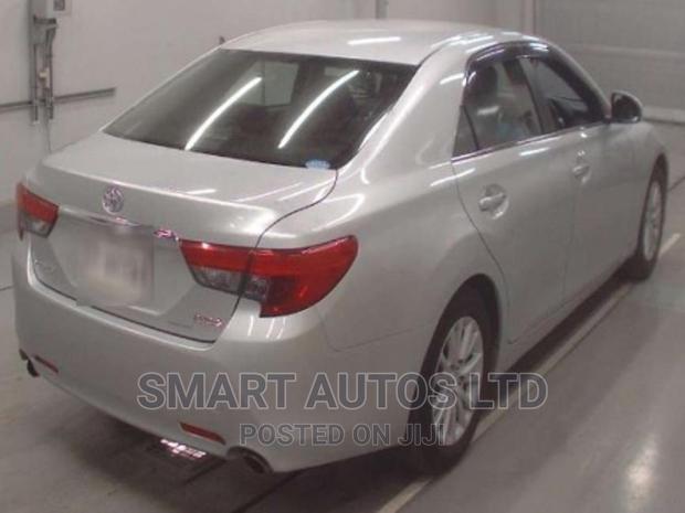 Toyota Mark X 2016 Silver - thumbnail 4