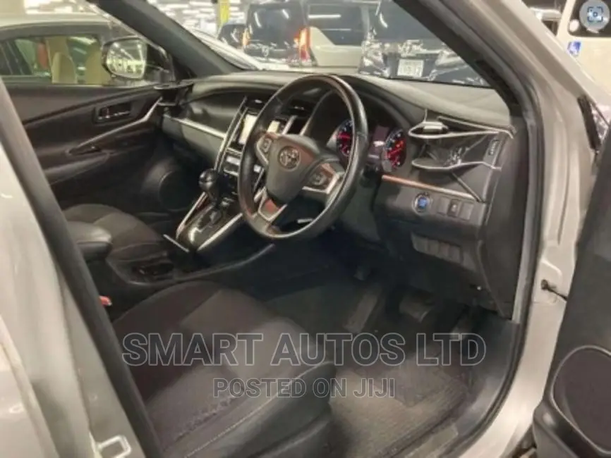 Toyota Harrier 2016 Silver