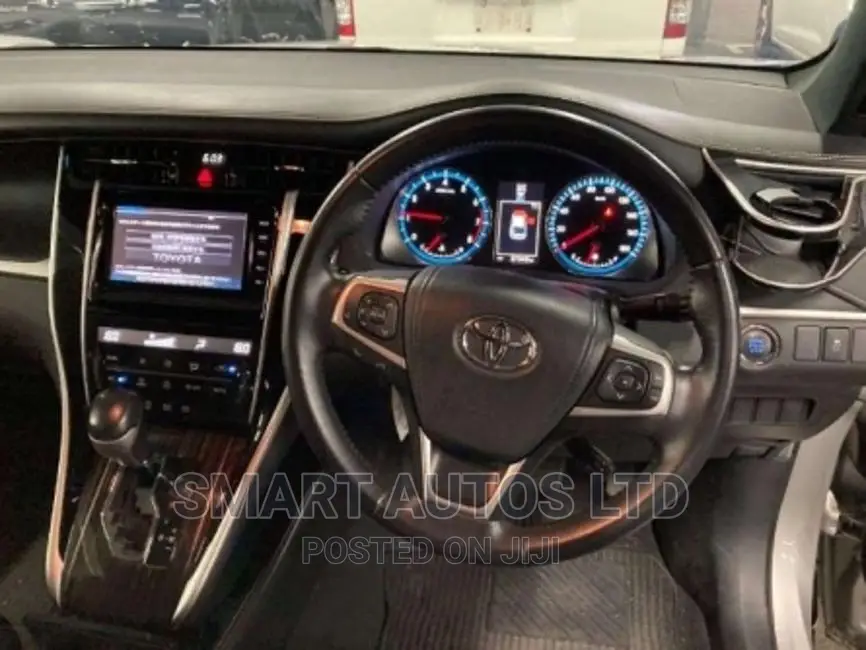 Toyota Harrier 2016 Silver