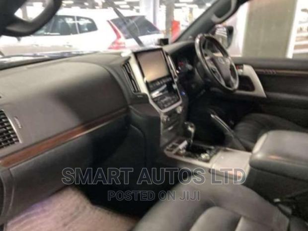 Toyota Land Cruiser 2017 Blue - thumbnail 7