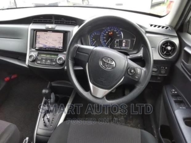 Toyota Corolla Fielder 2017 Silver - thumbnail 2