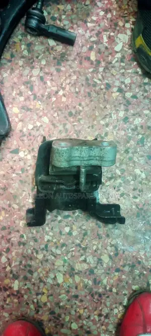 Toyota Vanguard/Rav4 Engine Mount