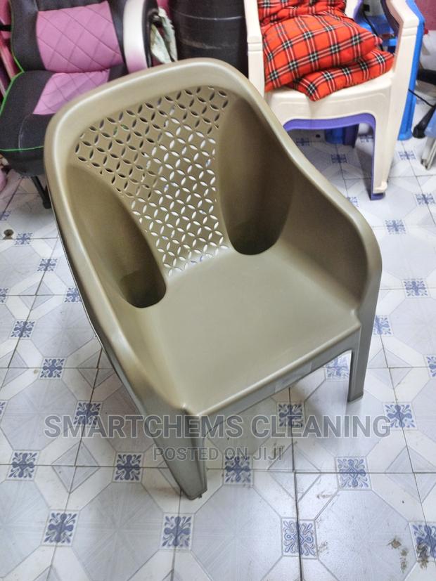Heavy Strong Durable Plastic Chairs - thumbnail 3