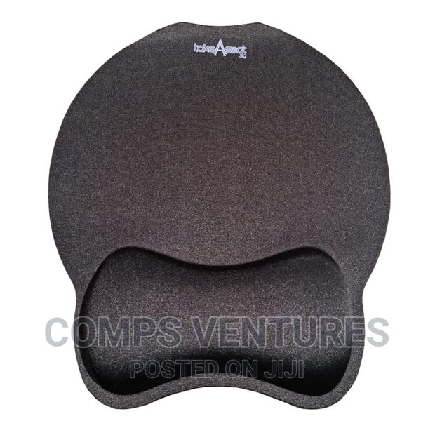 Ergonomic Mouse Pad With Wrist Support - thumbnail 3