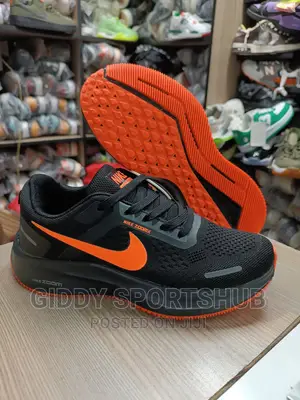 Running Shoes 