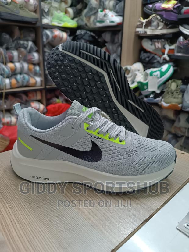 Running Shoes  - thumbnail 5