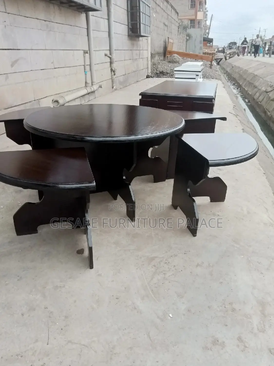 Round Coffee Table With Four Stools