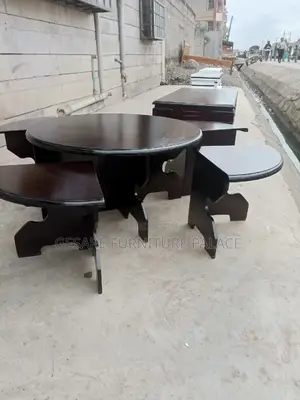 Round Coffee Table With Four Stools