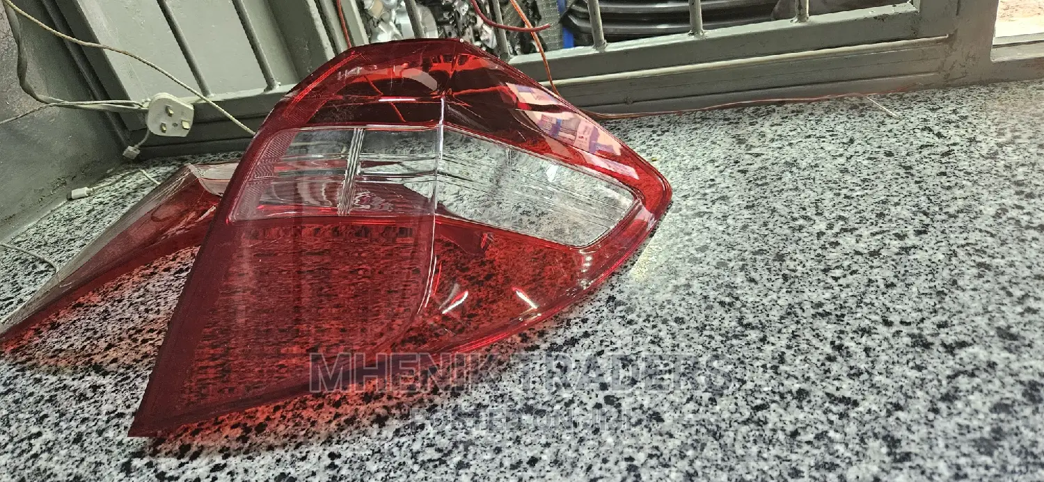 Honda Fit Lens