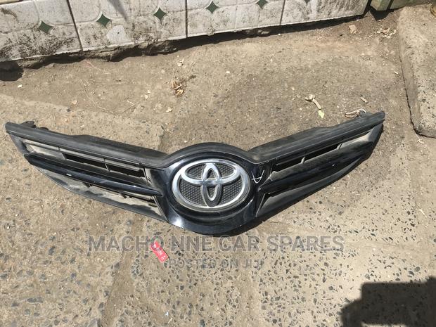 Toyota Auris 2014 Grill - thumbnail 2