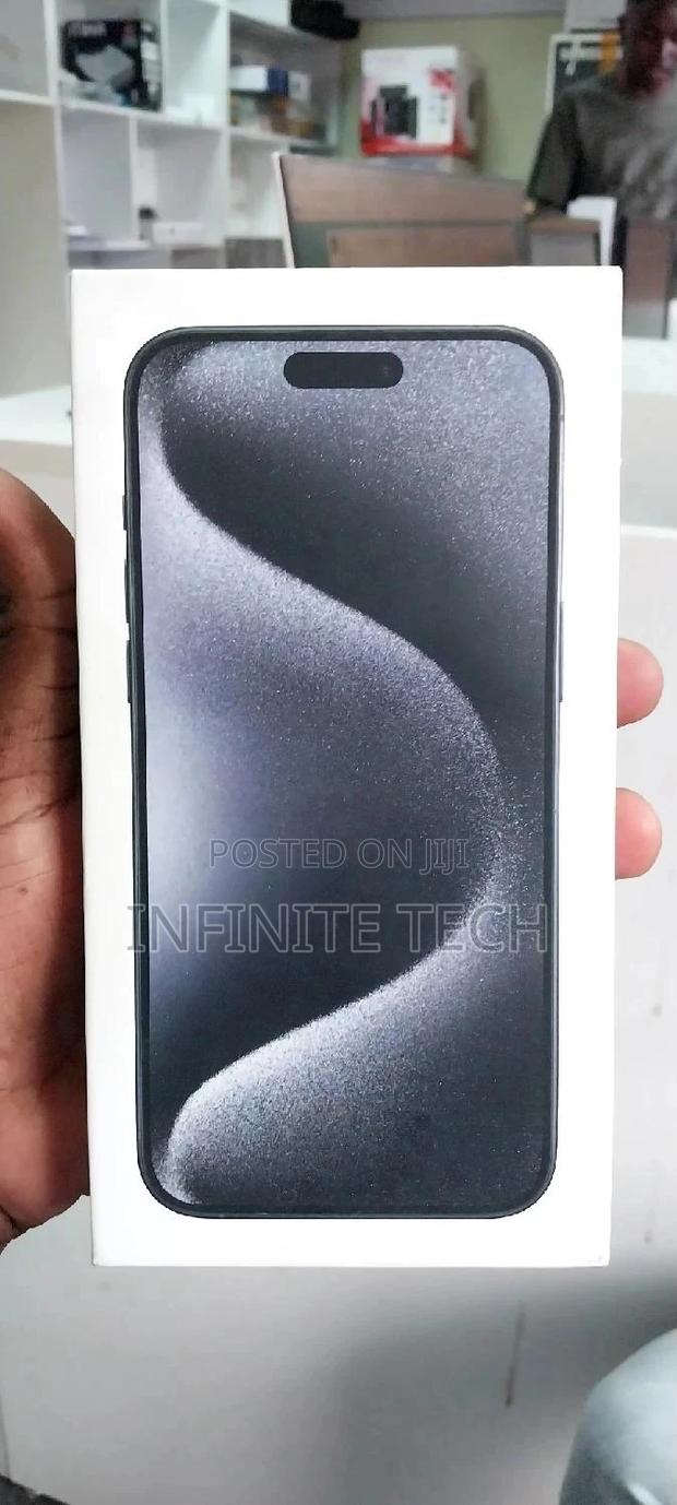 New Apple iPhone 15 Pro Max 256 GB Black - thumbnail 4