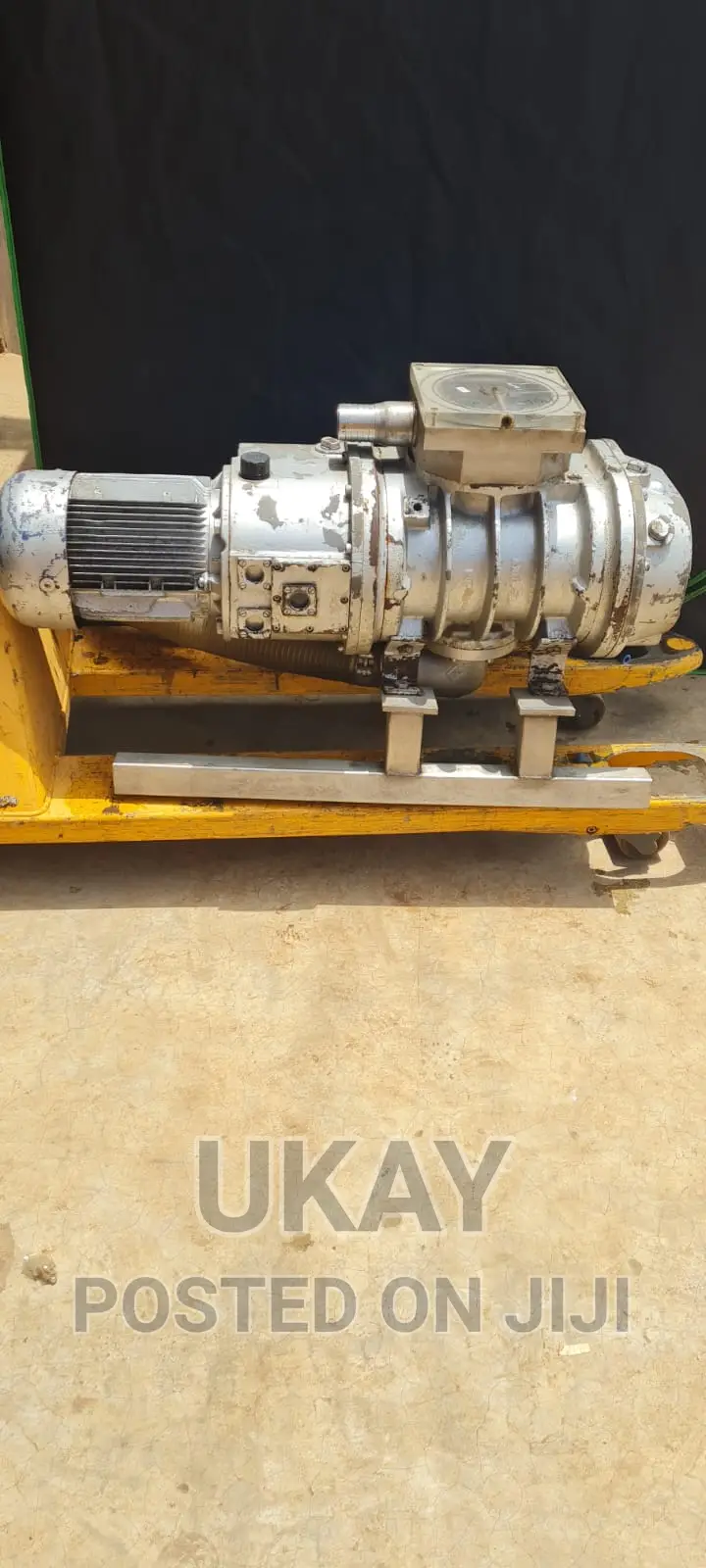 Edwards EH-1200 Blower Vacuum Booster Pump