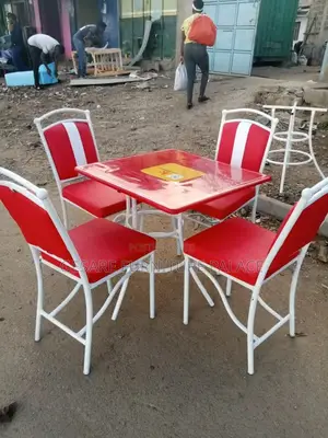 Hotel / Bar 4 Seats One Table 15000