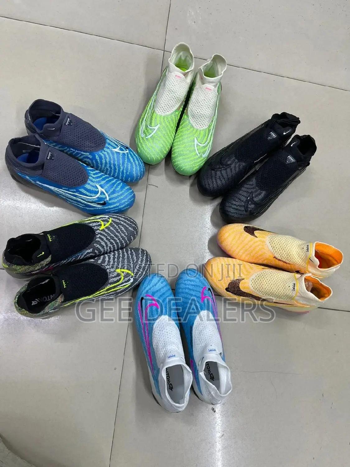 Phantom GX Hidden Laces Soccer/Football Boots