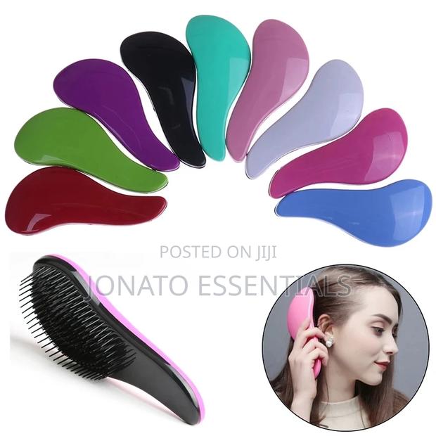 Detangling Hair Brush or Detangler