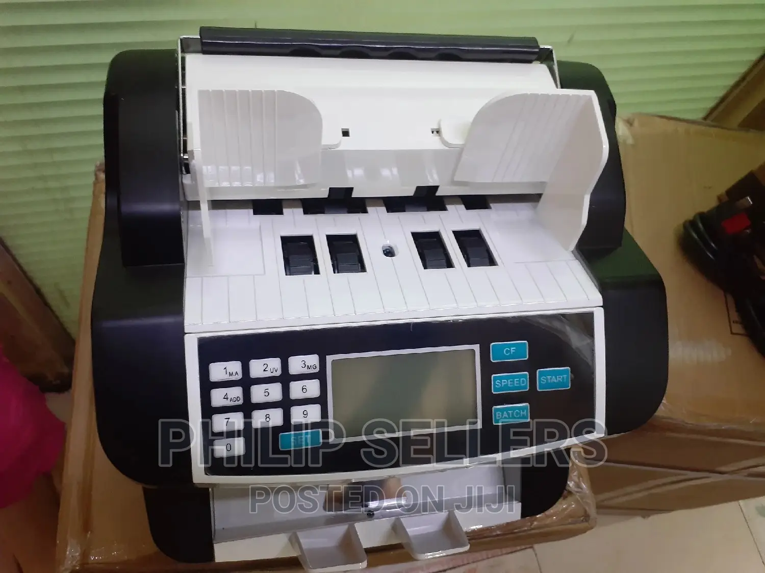 Handle/External Display Screen Interface