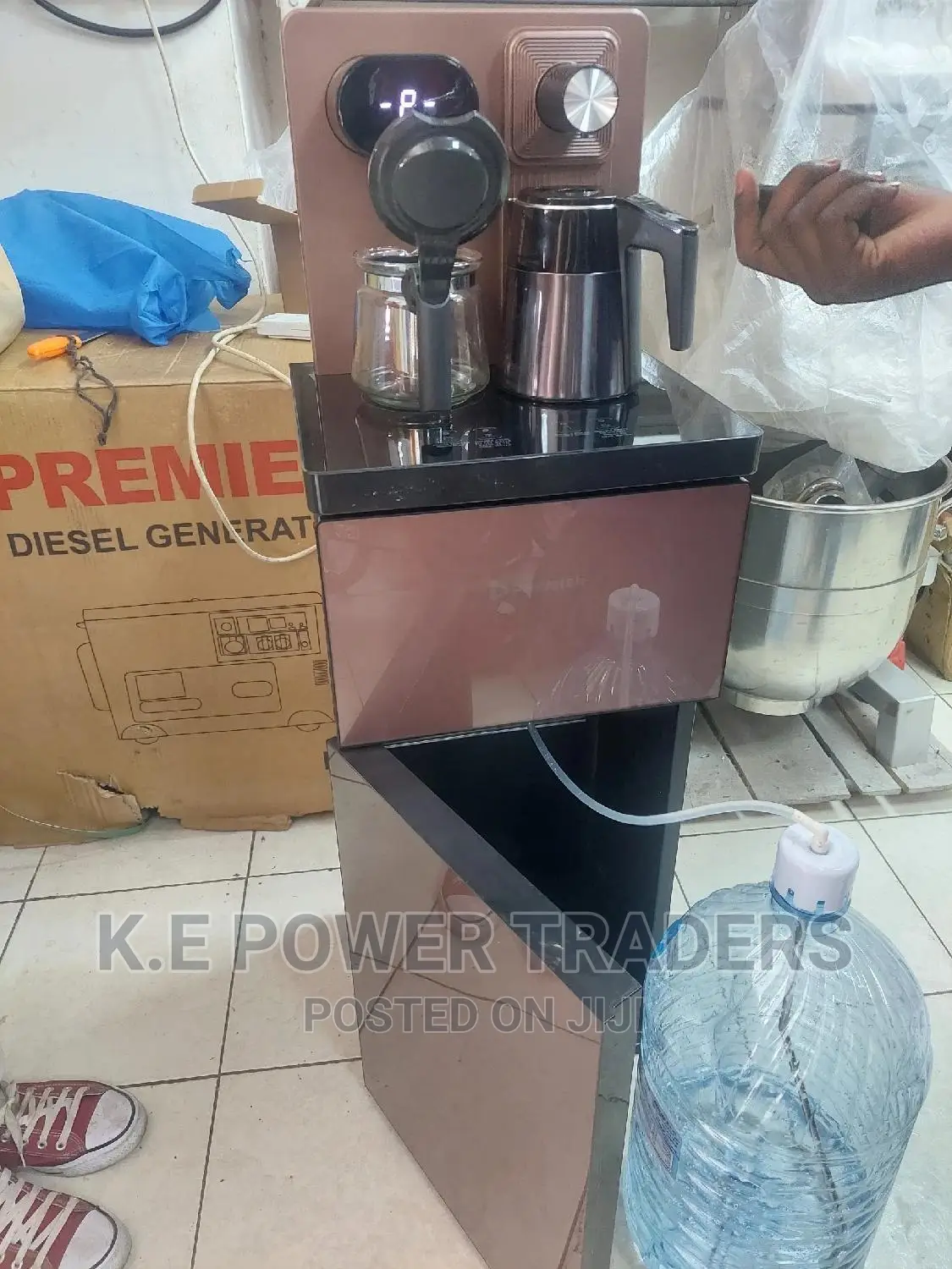 Durable And Affordable Premier Bottom Load Water Dispenser