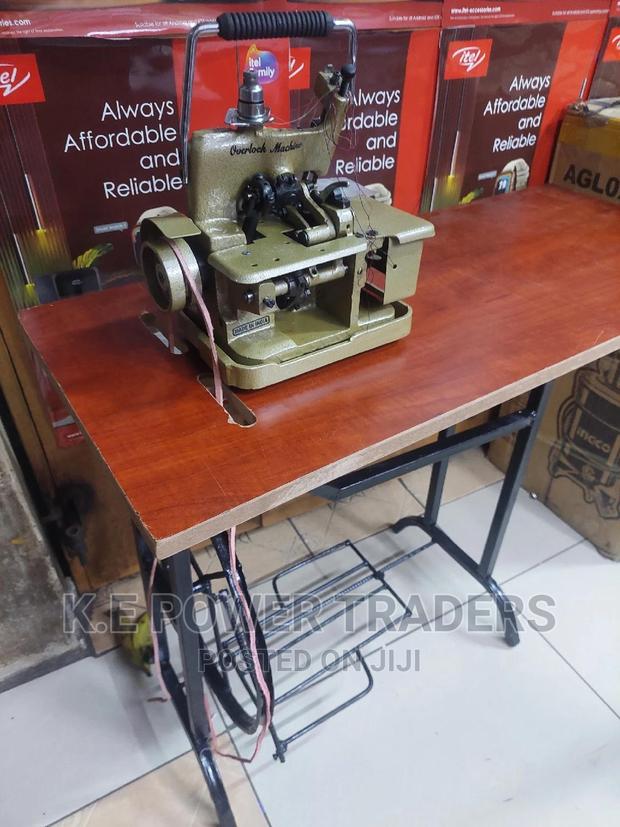 Eco-friendly Overlock Sewing Machine With Table - main view