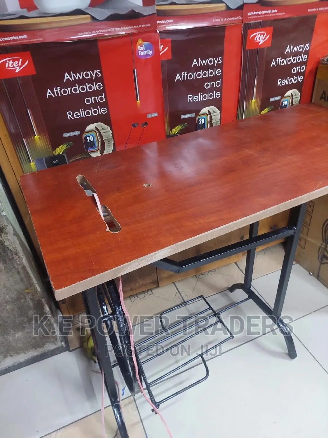 Local Overlock Table