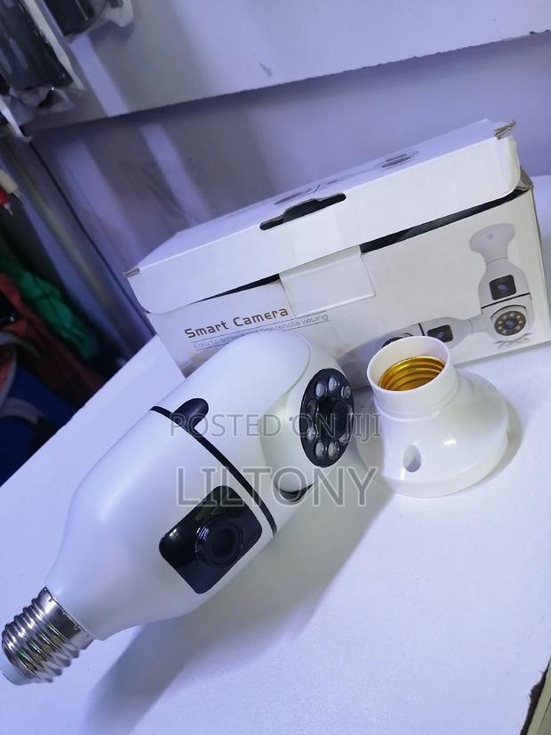Smart Camera With Rotational and Stationery Bulb - main view