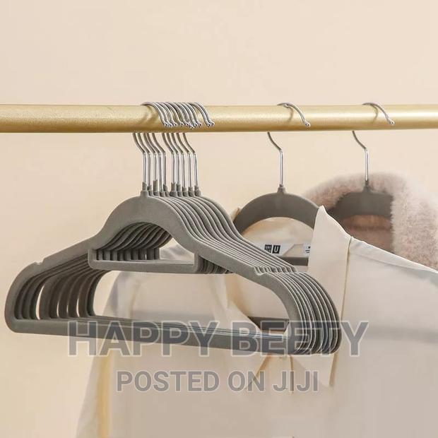 *Velvet Hangers - thumbnail 3