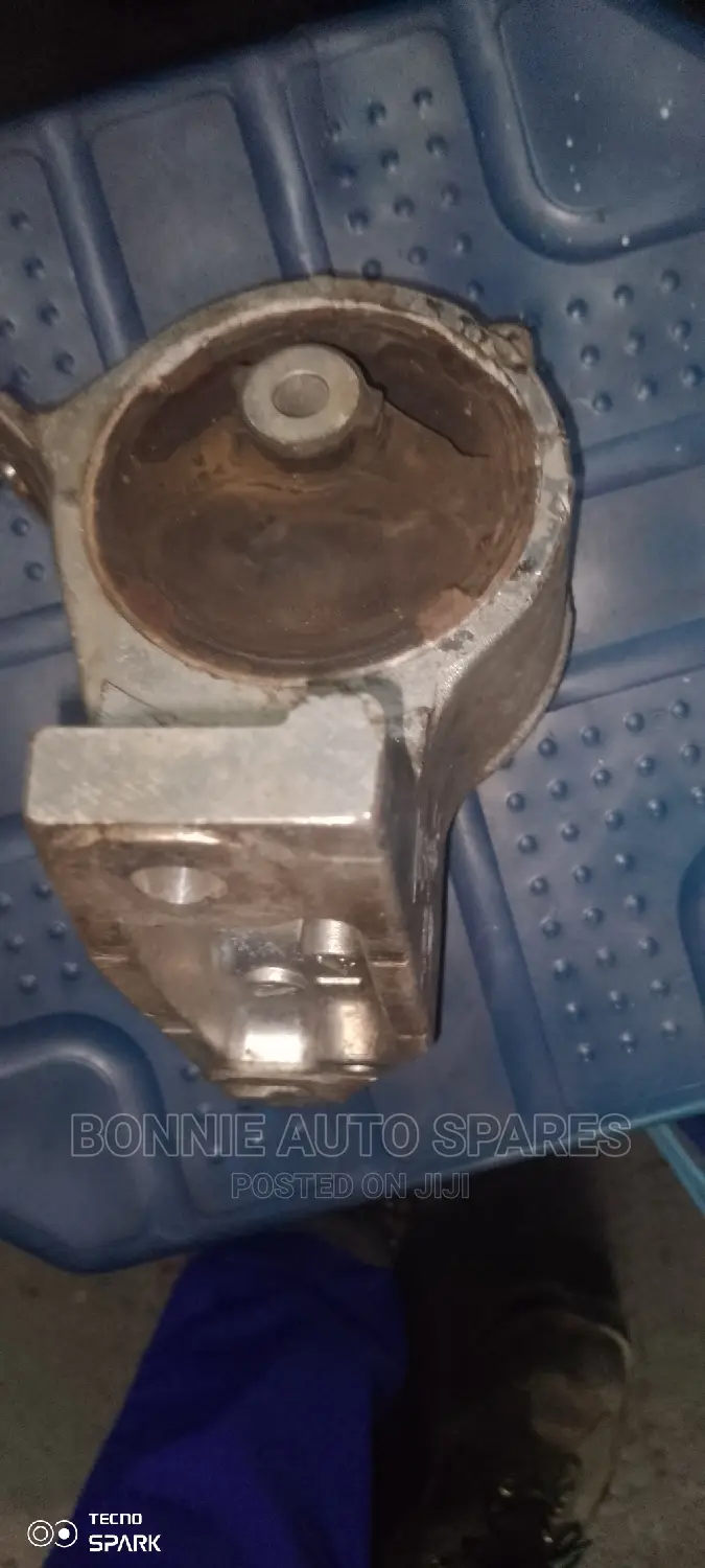 Honda Fit, Insight, Stream Gearbox Mounting