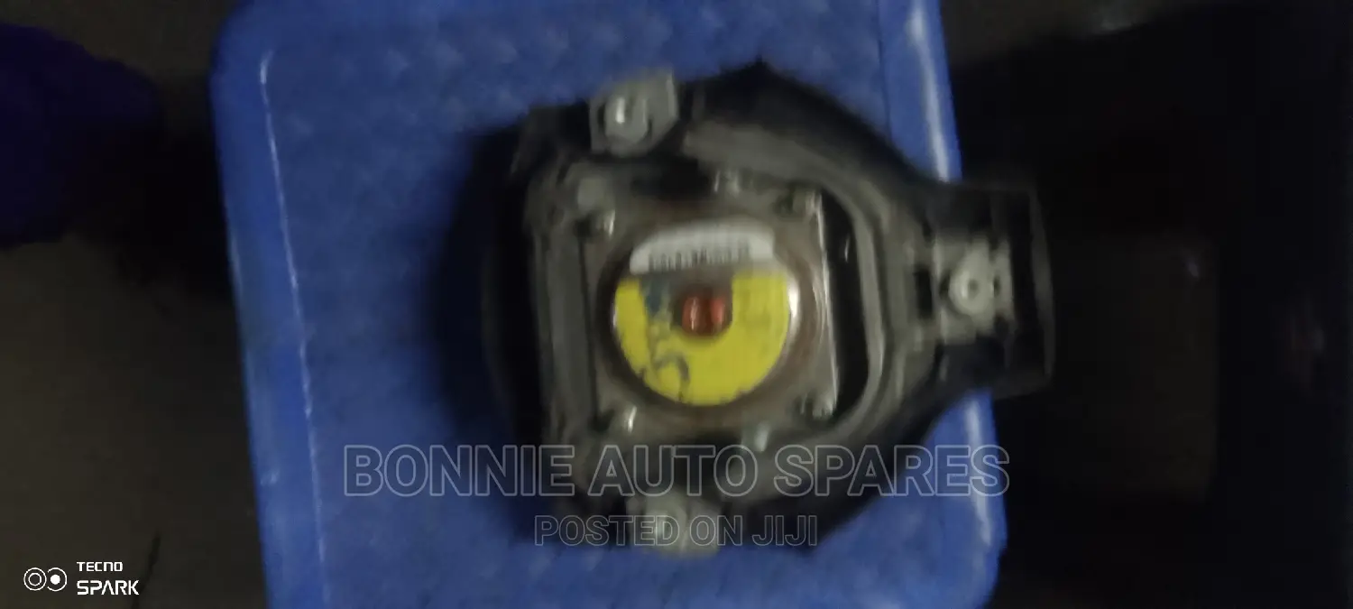 Fielder 2007 Steering Wheel Airbag