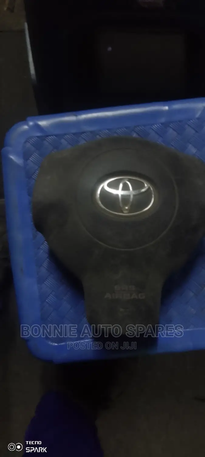 Fielder 2007 Steering Wheel Airbag