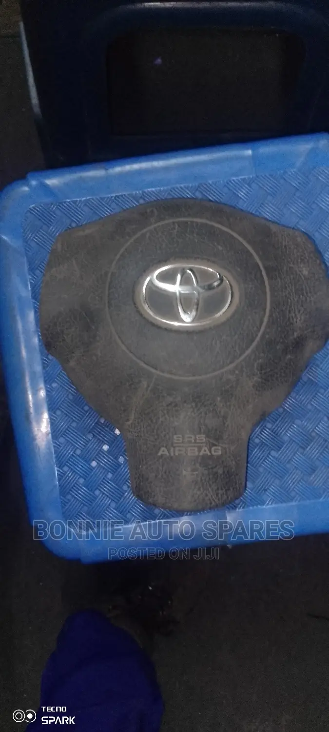 Fielder 2007 Steering Wheel Airbag