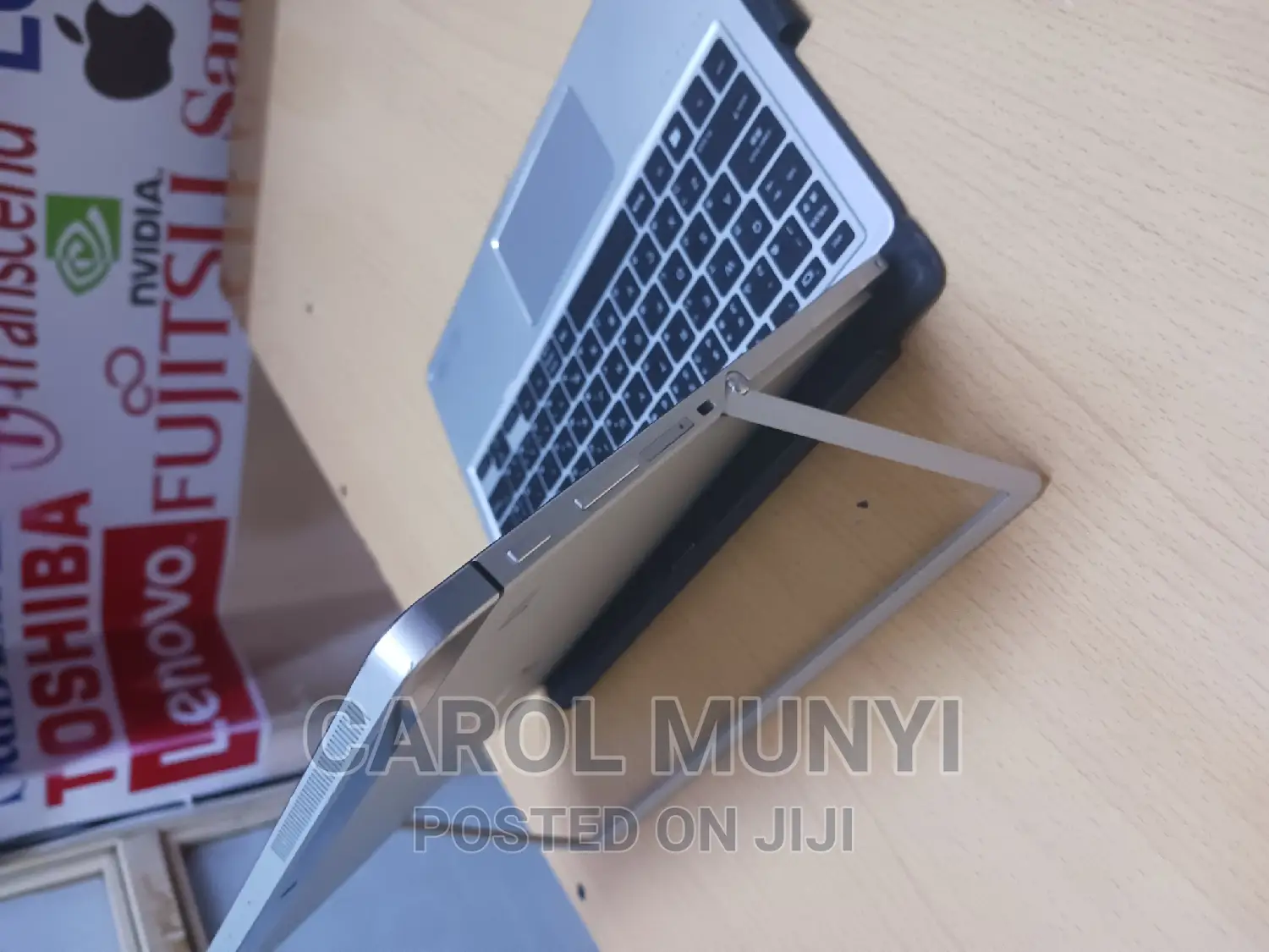 New Laptop HP Elite X2 1012 8GB Intel Core I5 HDD 256GB
